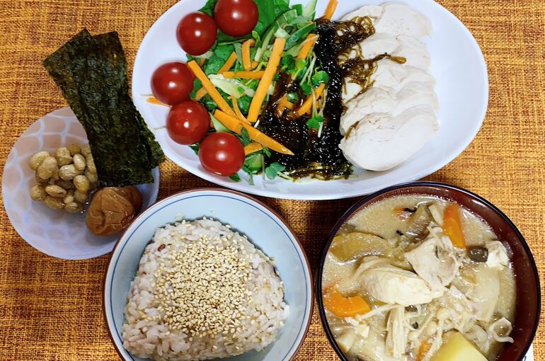 お肉解禁日もずく酢